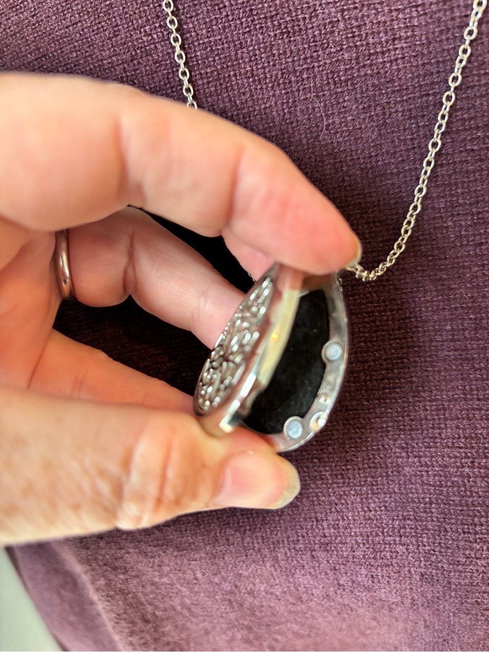 Boho Silver Filigree Teardrop Necklace - Picture 4 of 9